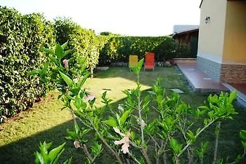 Case Vacanze Libellula Hotel Campofelice Di Roccella 2*,  Italy