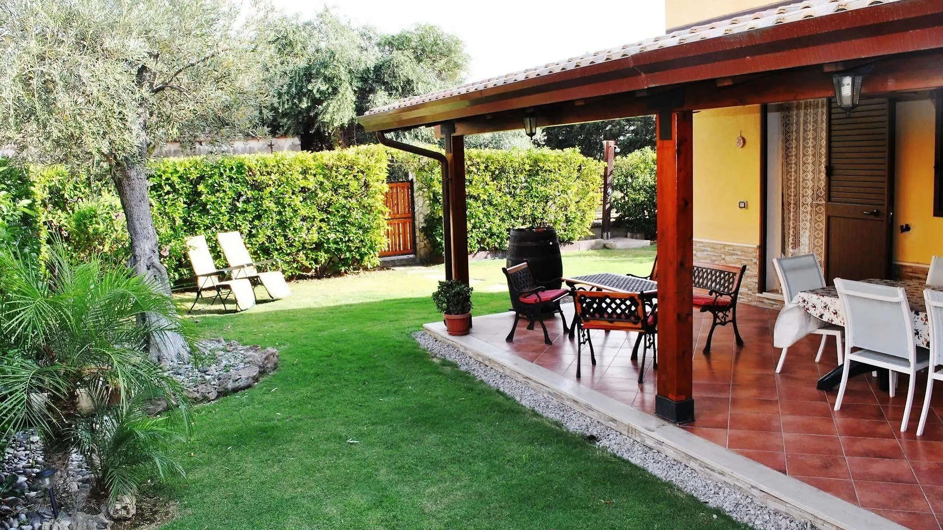 Case Vacanze Libellula Hotel Campofelice Di Roccella 2*,
