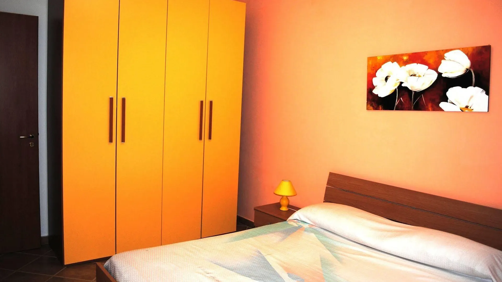 Case Vacanze Libellula Hotel Campofelice Di Roccella 2*,