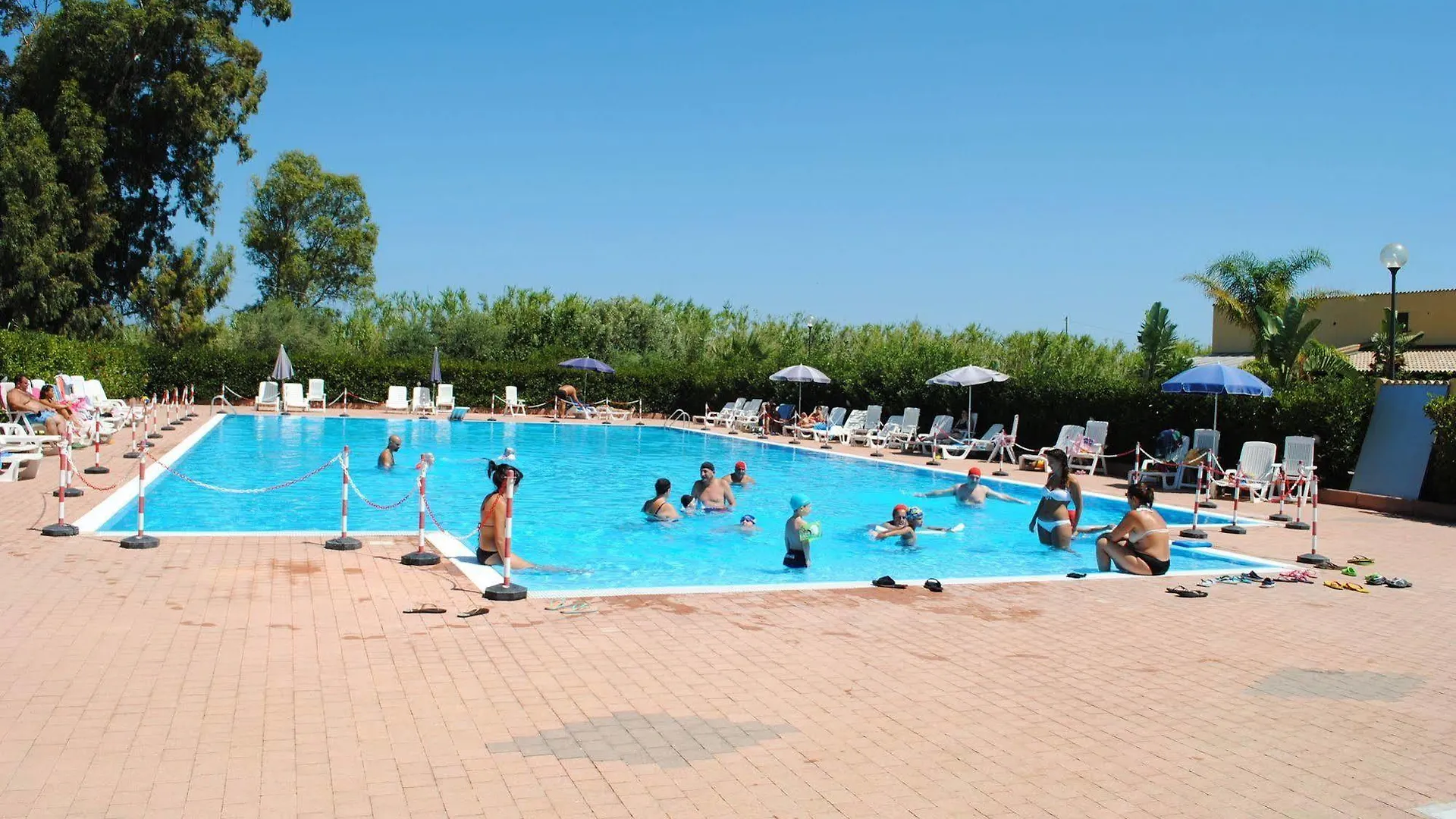 Case Vacanze Libellula Hotel Campofelice Di Roccella 2*,  Italien